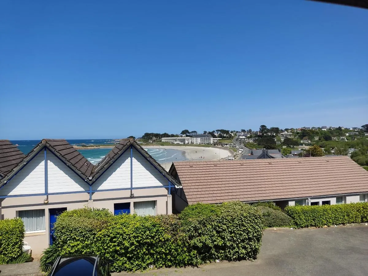 Holiday home Maison Vue Mer 50M Plage De Trestel Gr34 Entre Perros Guirec Cote De Granit Rose Et L'Ile De Brehat Trevou-Treguignec France